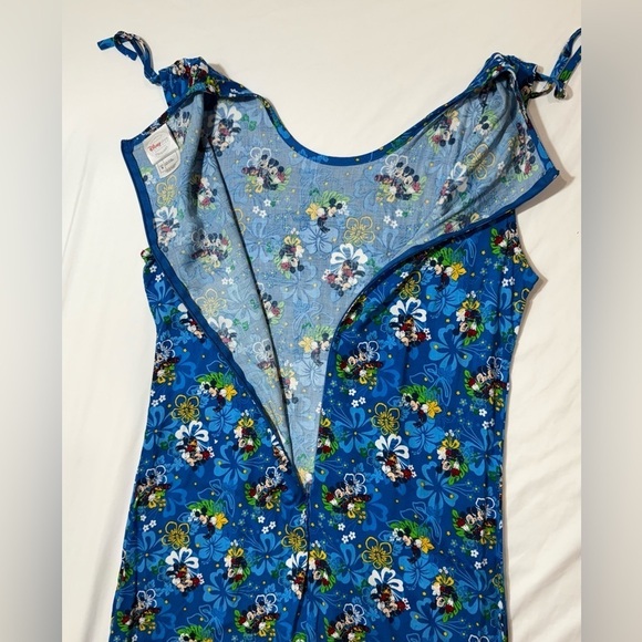 Authentic Disney Store Hawaiian Maxi Dress Mickey Minnie Mouse Blue Size Small - Picture 11 of 12